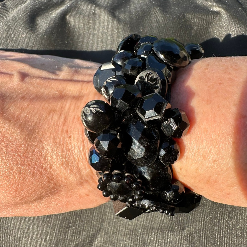 Black Vintage Button Bracelet Handmade Gothic Dark Academia Stretch Statement‎